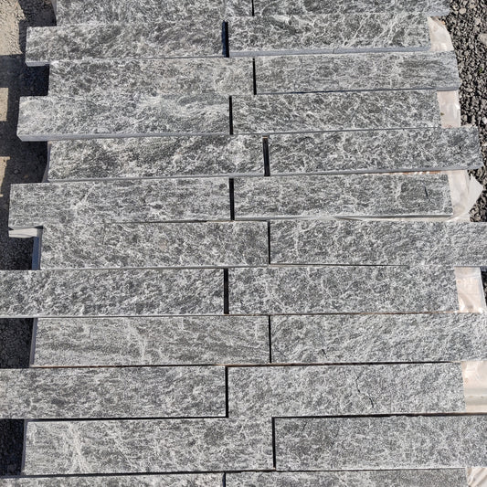 Split slats for floors/walls in Maggia granite - 20 sqm