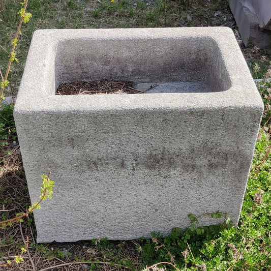 Antique granite planter