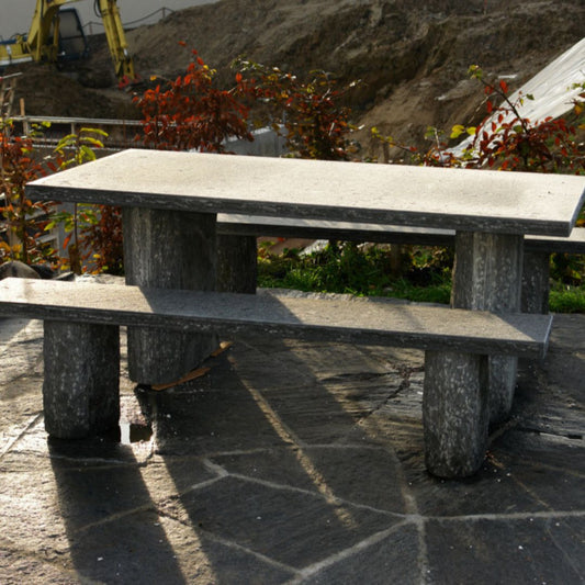 Ensemble table et bancs en granit tessinois modèle LUGANO